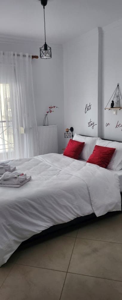 White Home Apartment — 5